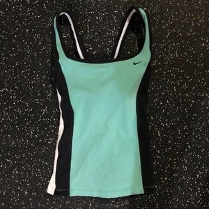 Nike work out top